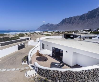 Famara House 12