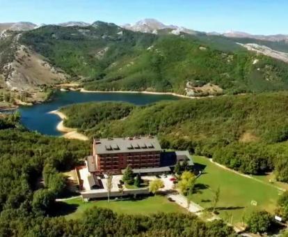 Parador de Cervera de Pisuerga en Cervera de Pisuerga (Palencia)