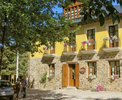 Hotel Valle del Silencio en San Esteban de Valdueza (León)