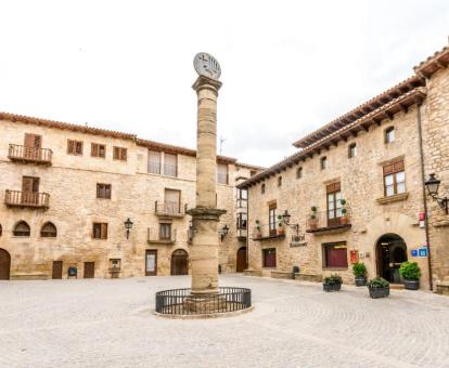 Hotel Villa de Cretas en Cretas (Teruel)